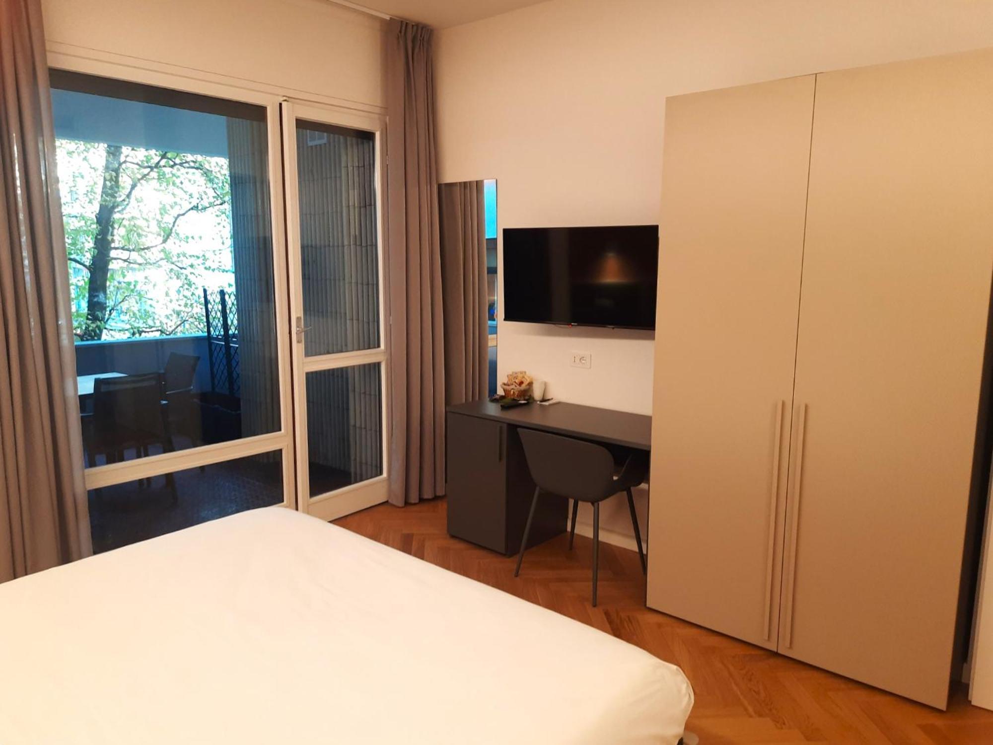Mako Suites - Centro E Stazione Monza Exterior foto